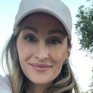 Meet your Posher, Posh